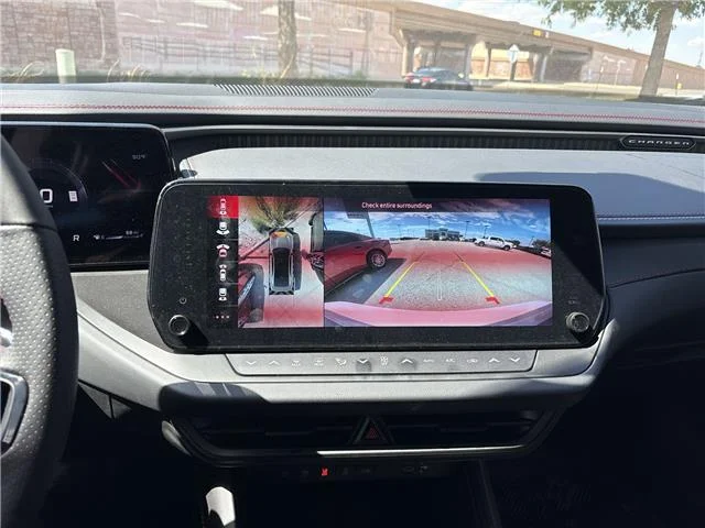 New 2026 White Knuckle  Paint Dodge RT 4-DOOR AWD image 23