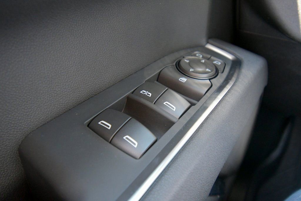 2025 Chevrolet Silverado 1500 LT - Photo 16