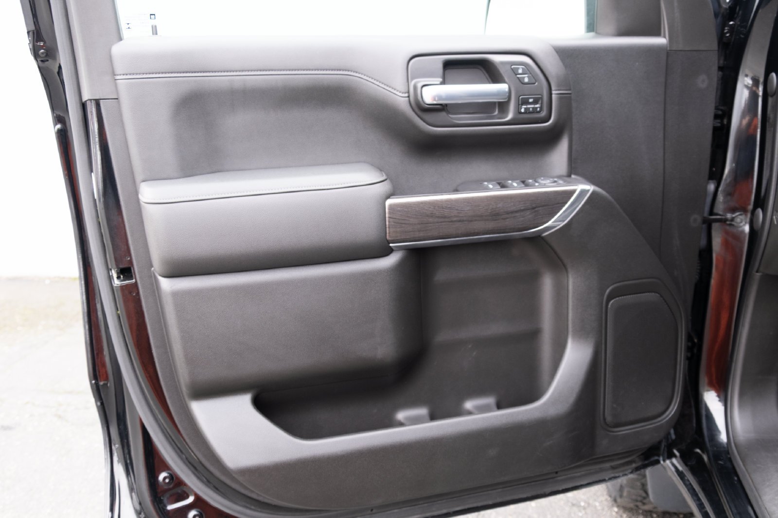 Used 2021 Black Chevrolet LTZ image 14