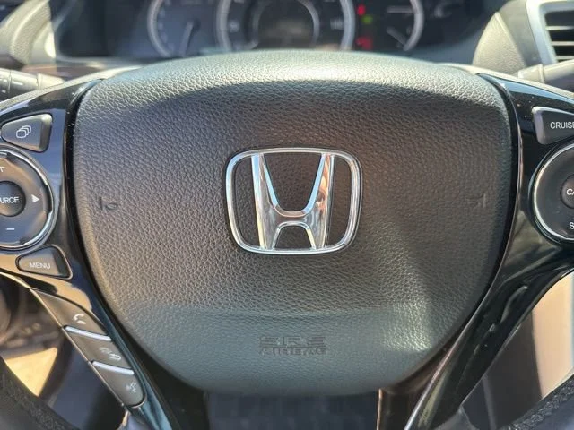 Used 2016 Black Honda EX-L image 18