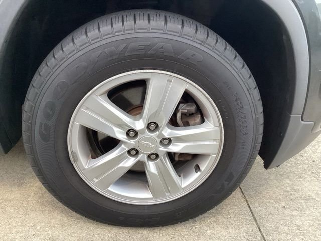 Used 2020 Gray Chevrolet LS image 25