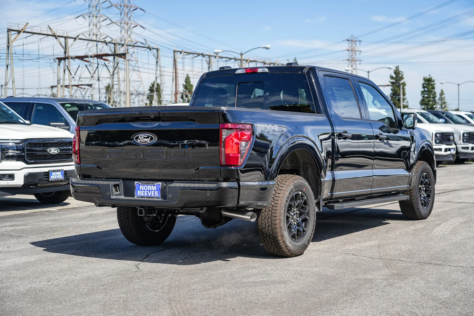New 2026 Agate Black Metallic Ford XLT image 6