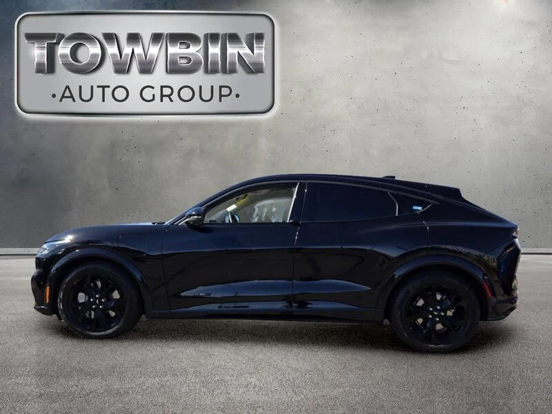 Used 2023 Shadow Black FORD PREMIUM AWD image 7