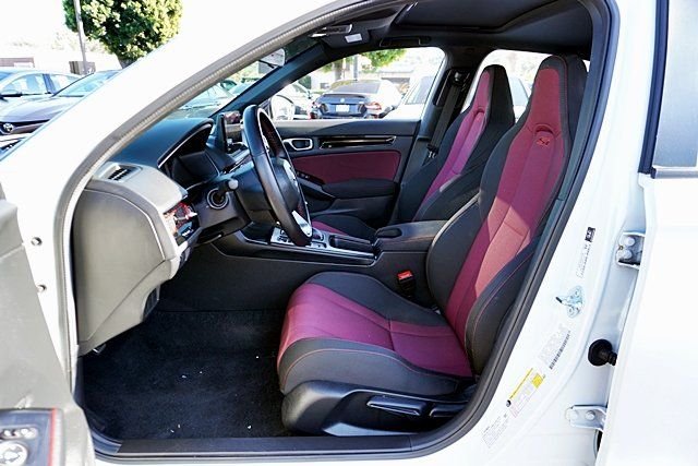 Used 2025  Honda Base image 12