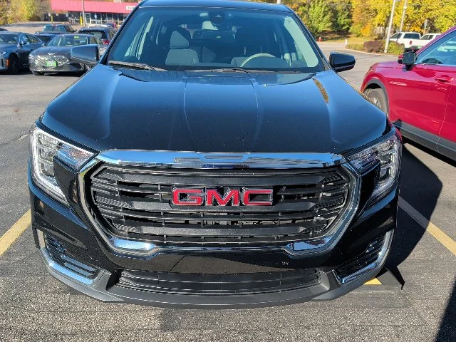 Used 2024 Black GMC SLE image 7