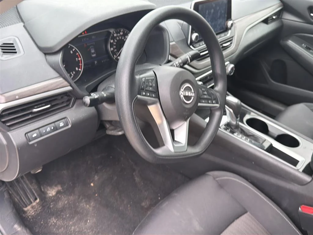 Certified Used 2024 Brilliant Silver Metallic Nissan 2.5 SV image 6