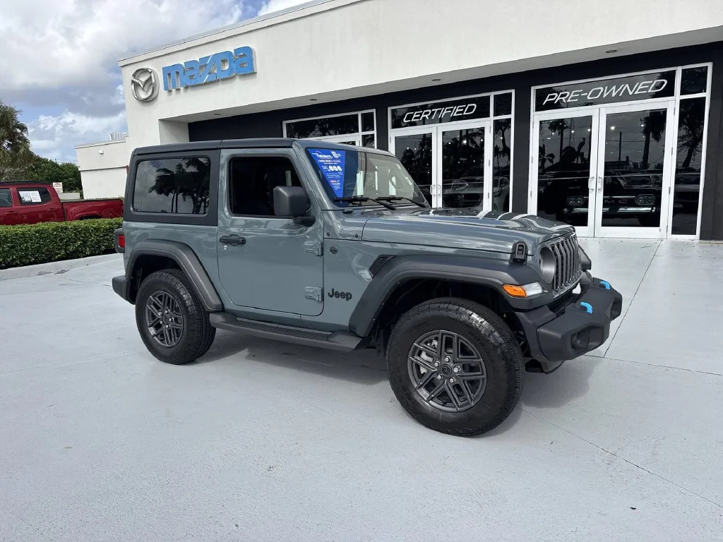 Used 2026 Gray Jeep Sport S image 6