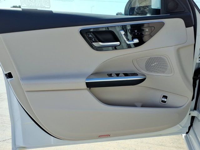 New 2026 Polar White Mercedes-Benz C 300 image 12