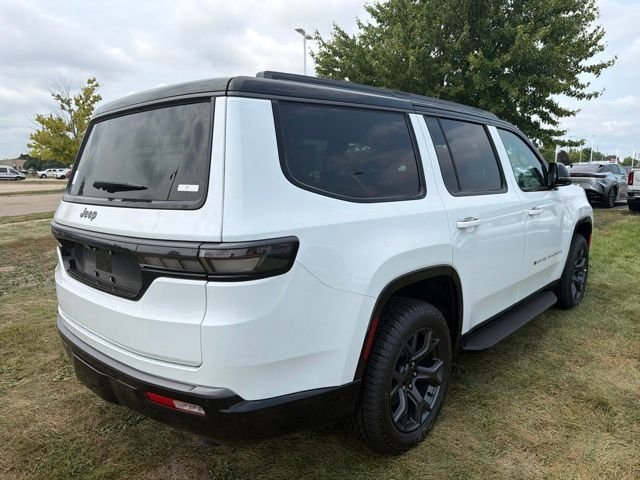 New 2026 Bright White Clear-Coat Exterior Paint Jeep Upland image 8