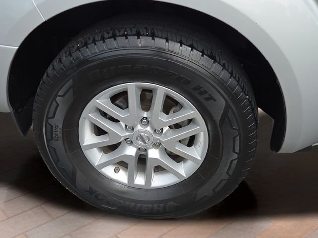 Used 2017 Brilliant Silver Nissan SV image 19