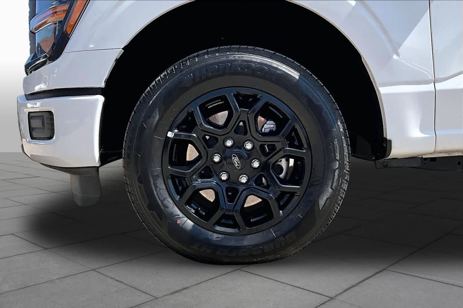 Used 2025 Oxford White Ford STX image 10