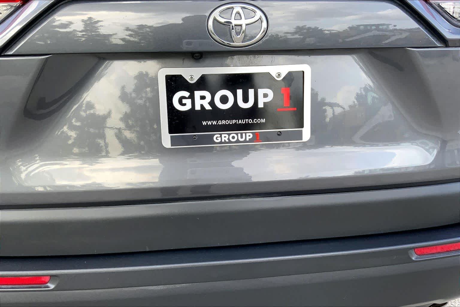 Used 2021 Magnetic Gray Metallic Toyota XLE Premium image 10