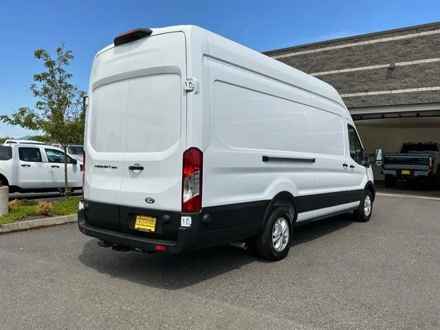 New 2026 Oxford White Ford Base image 4