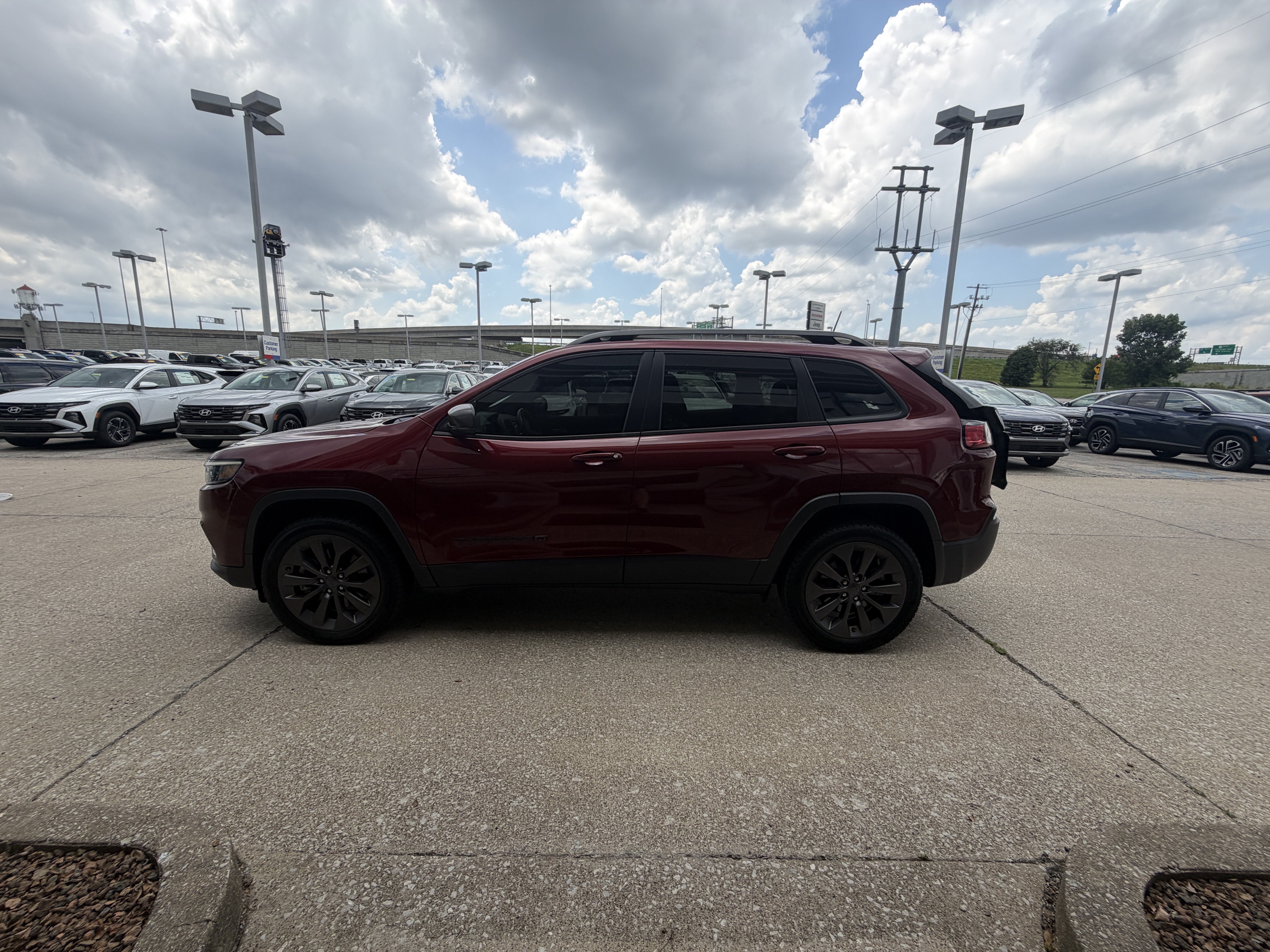 Used 2021 Velvet Red Pearlcoat Jeep 80th Anniversary image 19