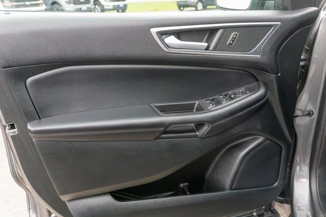 Used 2023 Gray Ford SEL image 16