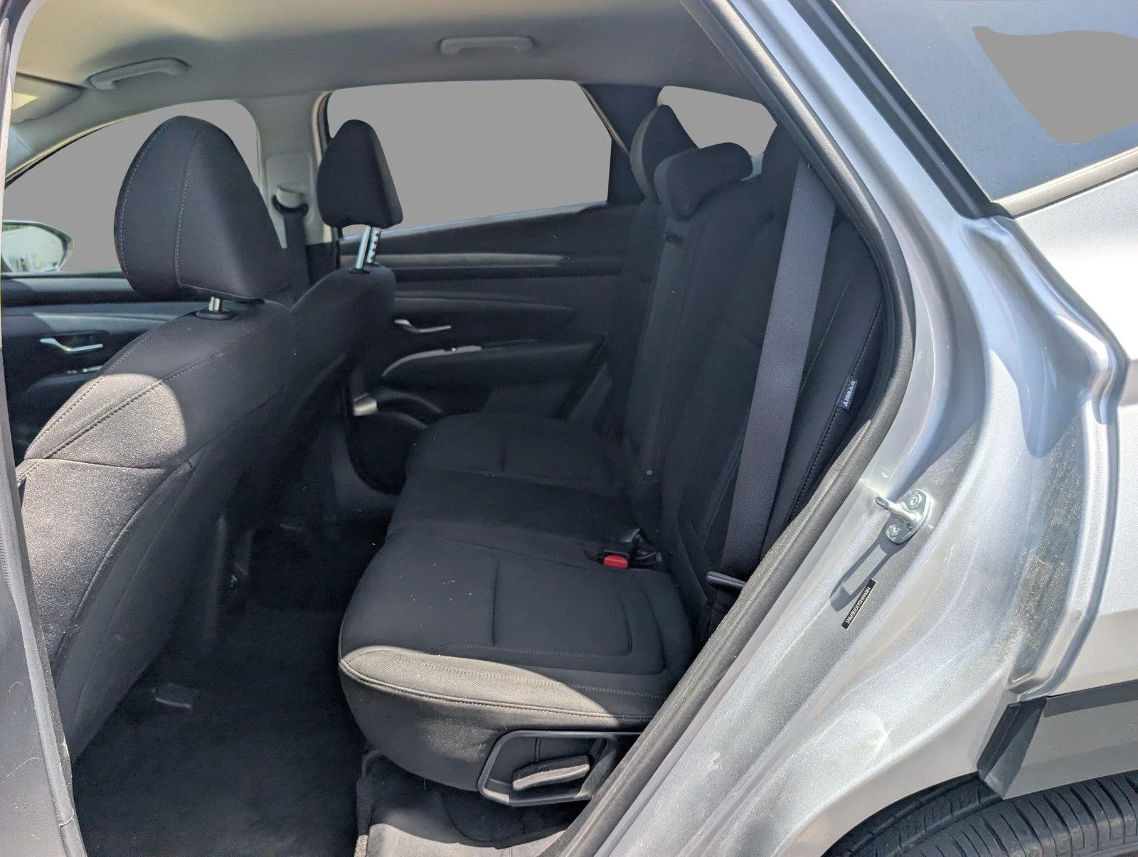 Used 2025 Shimmering Silver Hyundai SEL image 31