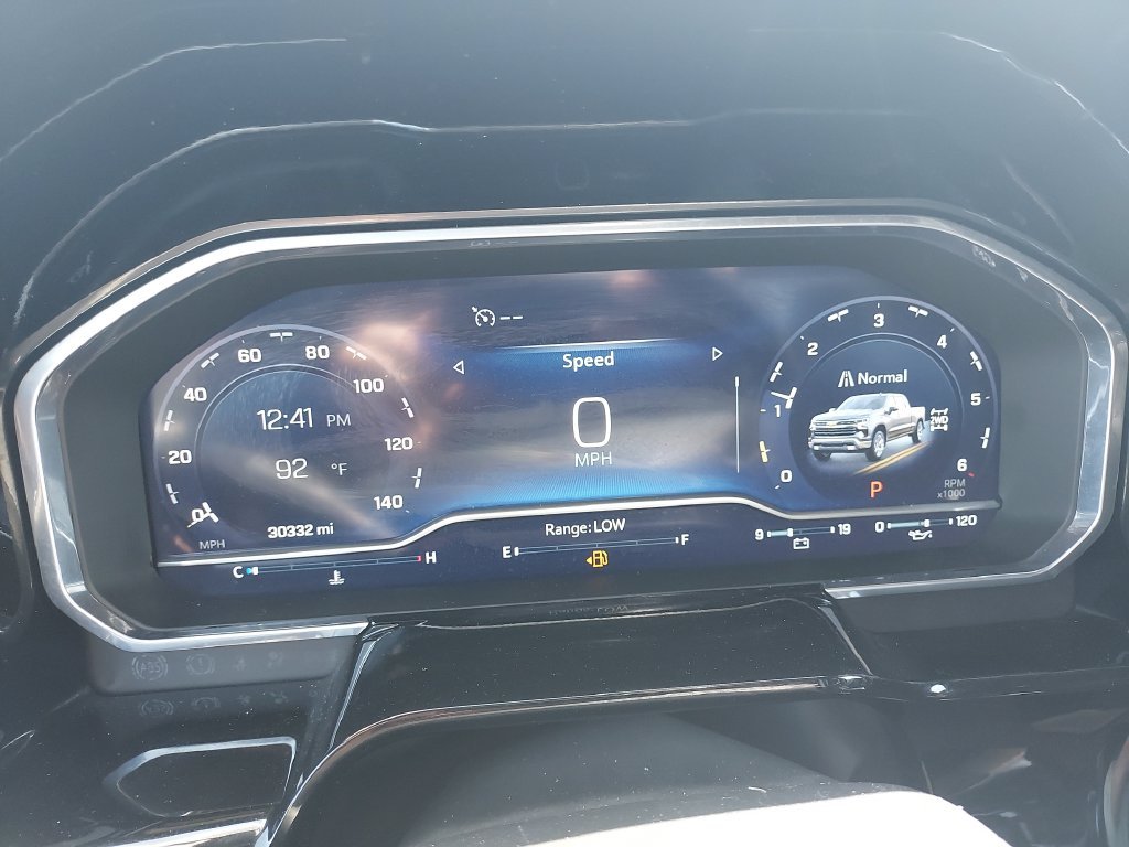 Used 2022 Red Chevrolet RST image 18