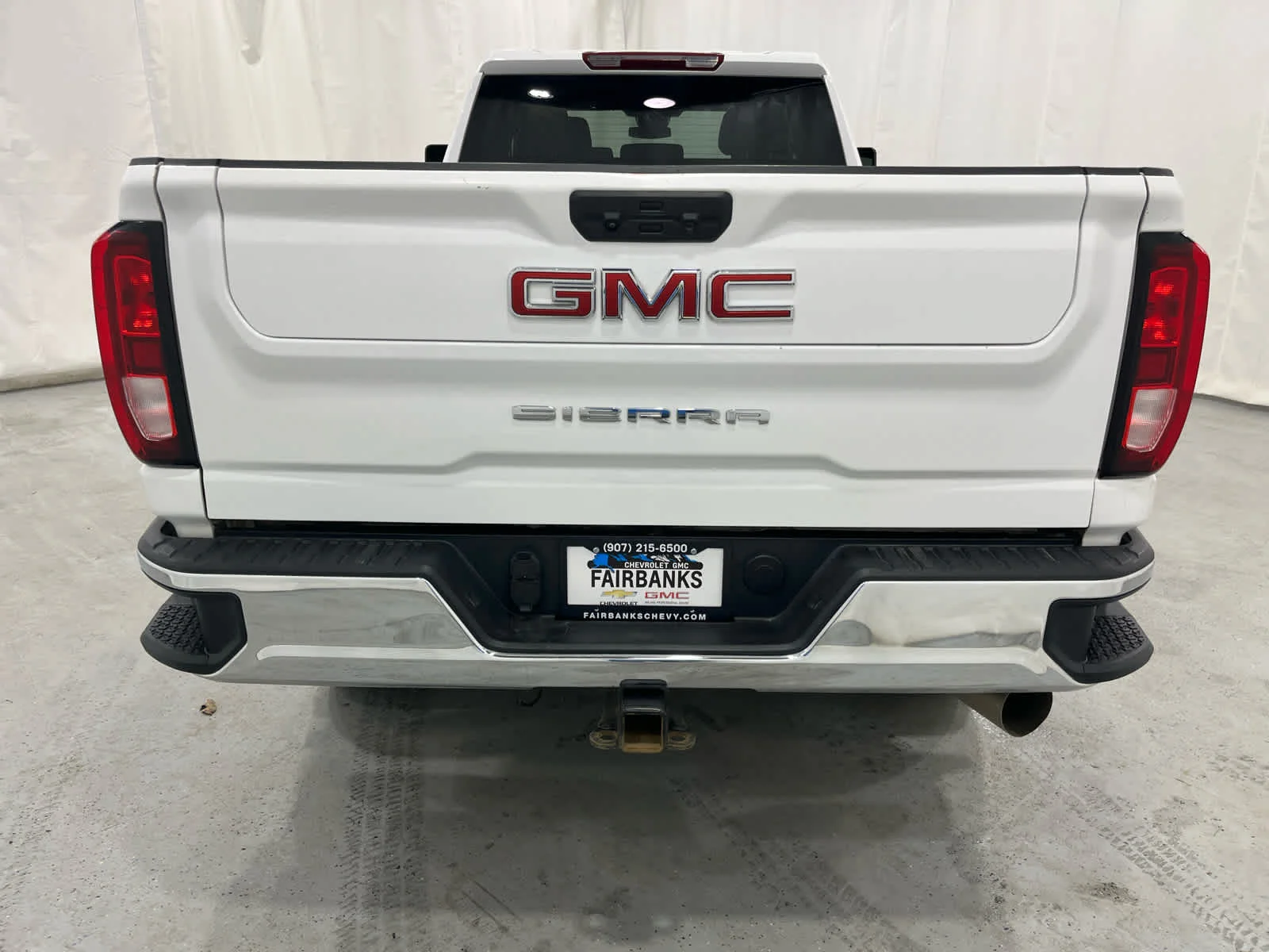 Used 2024 Summit White GMC Pro image 6