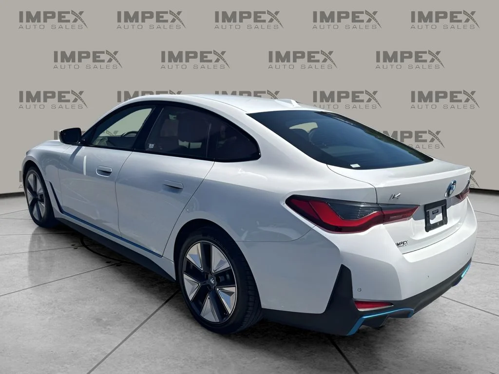 Used 2023 White BMW eDrive35 image 3