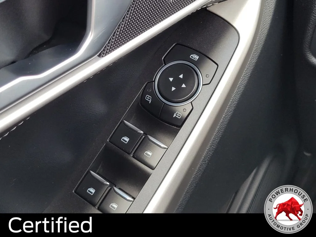 Used 2022 White Ford XLT image 27