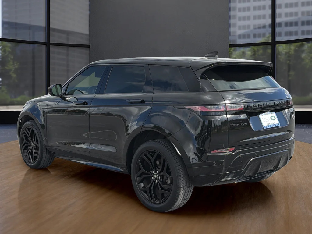 Used 2022 Black Land Rover Dynamic image 14