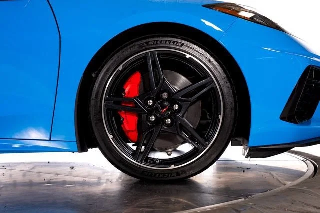 Used 2021 Rapid Blue Chevrolet Stingray image 15