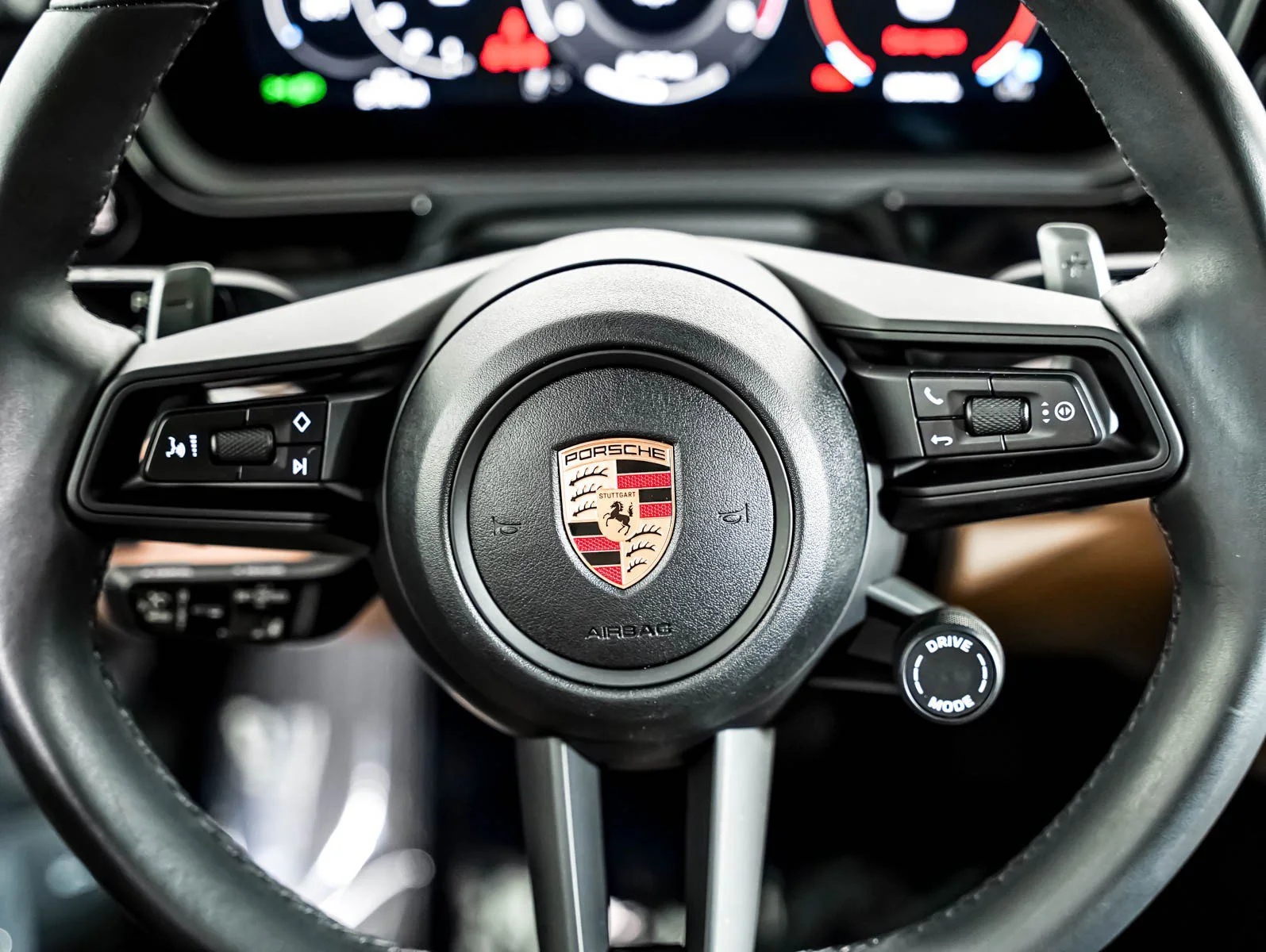 Certified Used 2025 CHROMITE BLACK Porsche  image 17