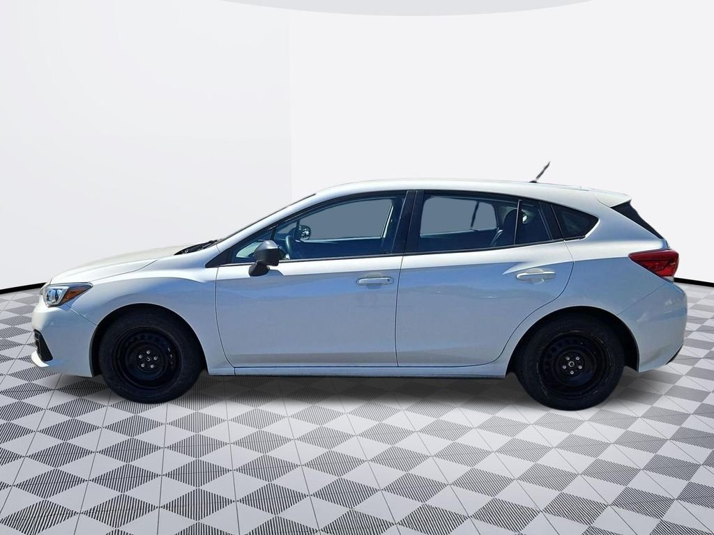 Used 2022 Crystal White Pearl Subaru Base image 3