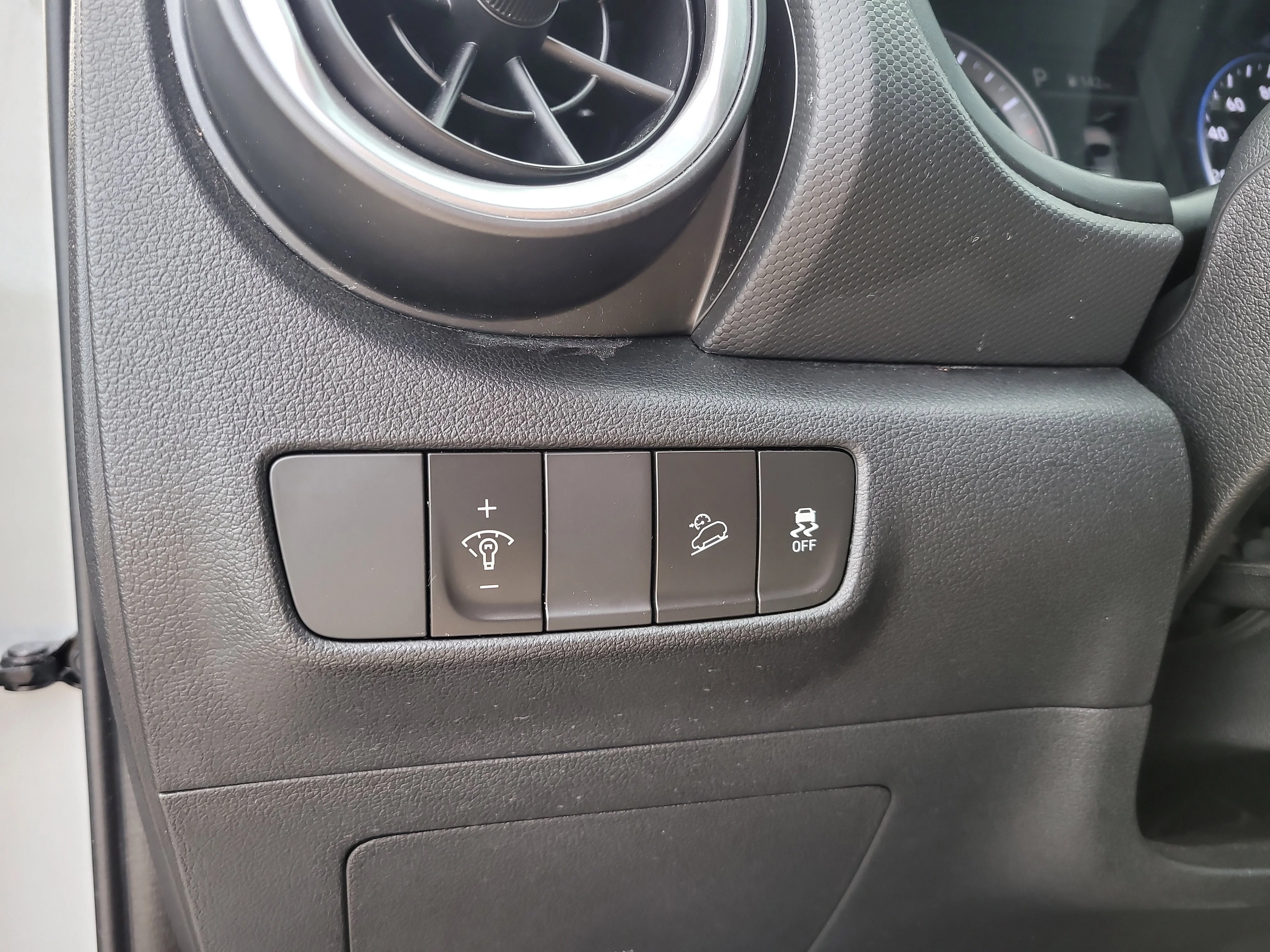 Used 2023 Cyber Silver Hyundai SEL image 31