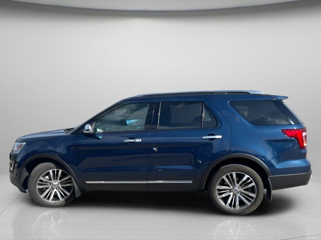 Used 2017 Blue Ford Platinum image 13