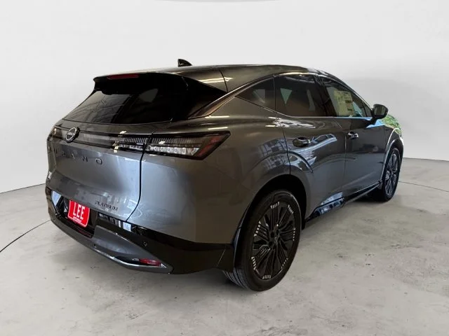 New 2026 Gray Nissan Platinum image 5