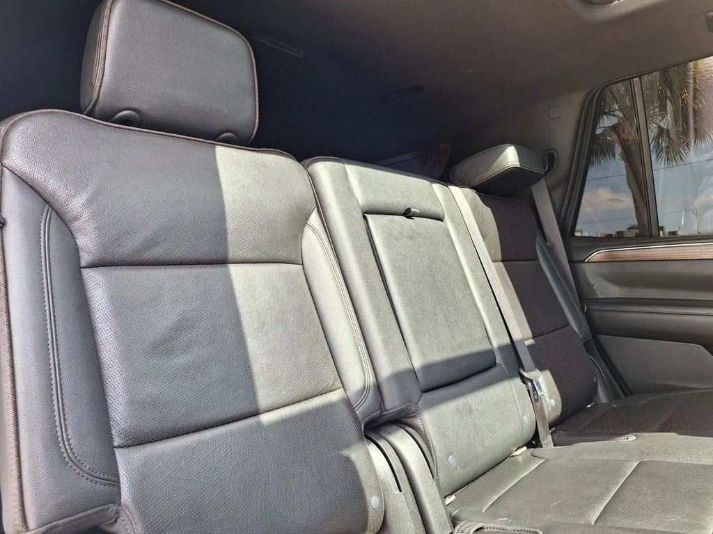 Used 2021 White Chevrolet High Country image 32