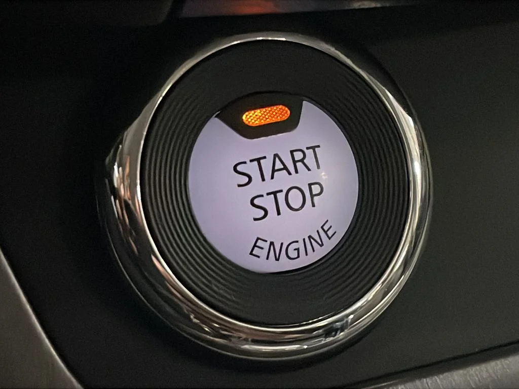 Used 2020 Black Nissan SL image 41