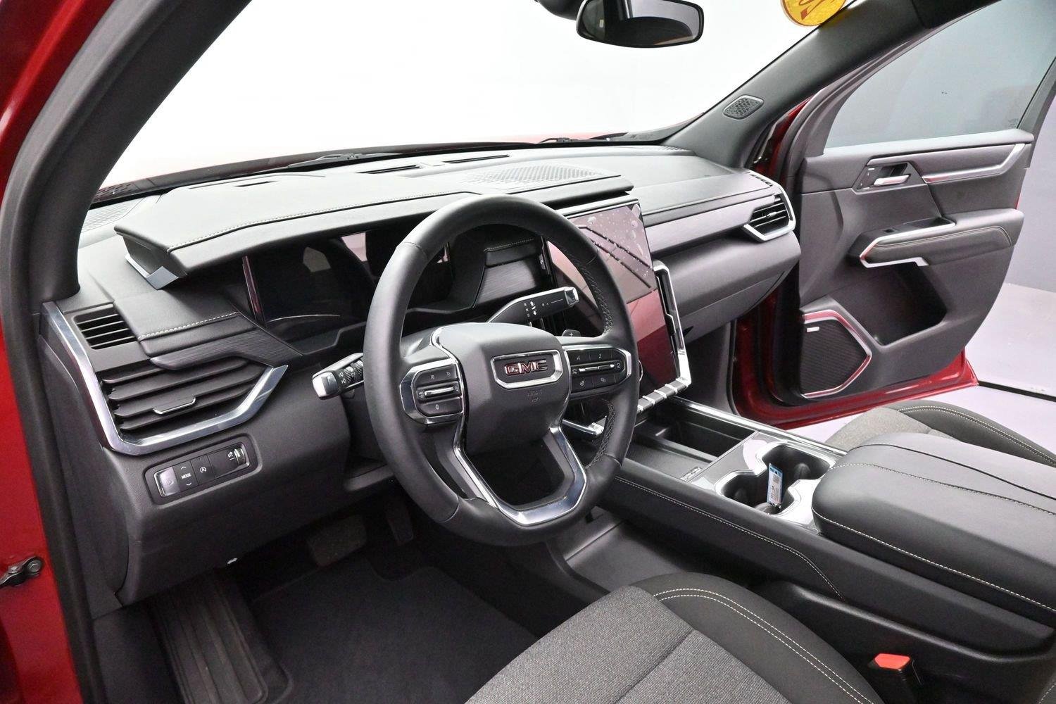 Used 2025 Volcanic Red Tintcoat GMC Elevation image 17