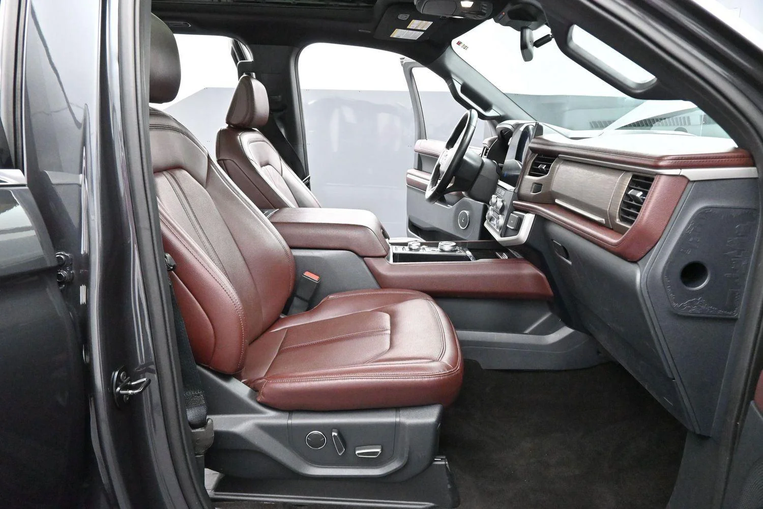 Used 2022 Dark Matter Gray Ford Limited image 36