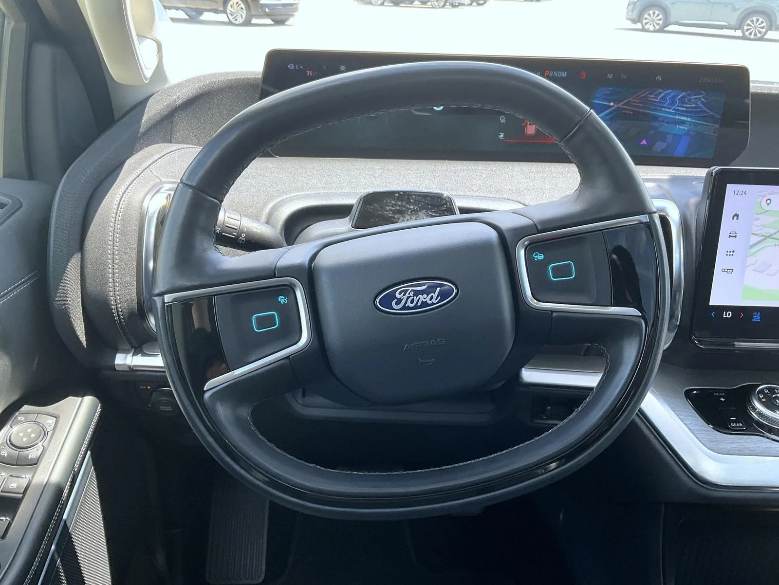 Used 2025 Black Ford Platinum image 13