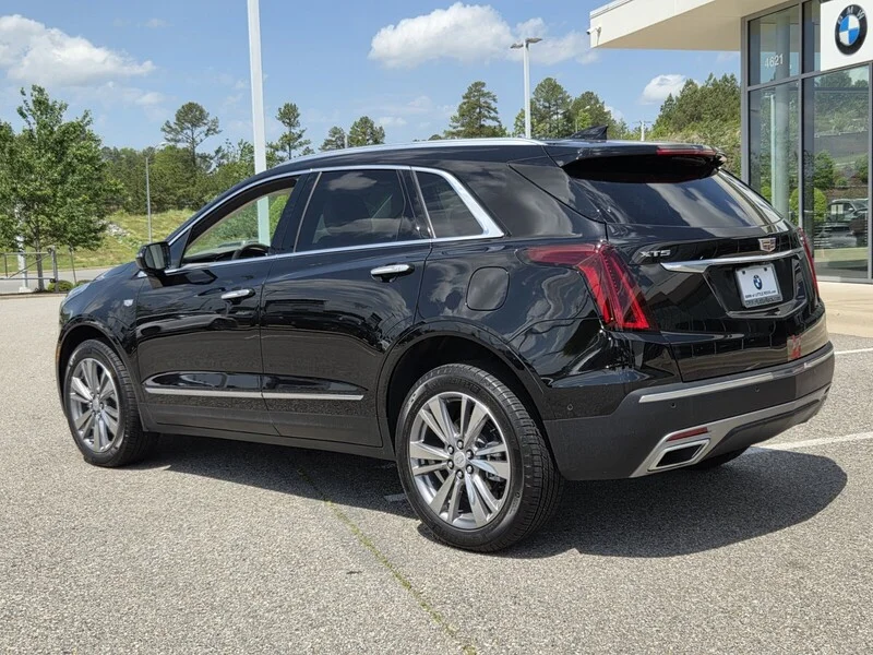 Used 2025 Black Metallic CADILLAC FWD 4DR PREMIUM LUXURY image 3