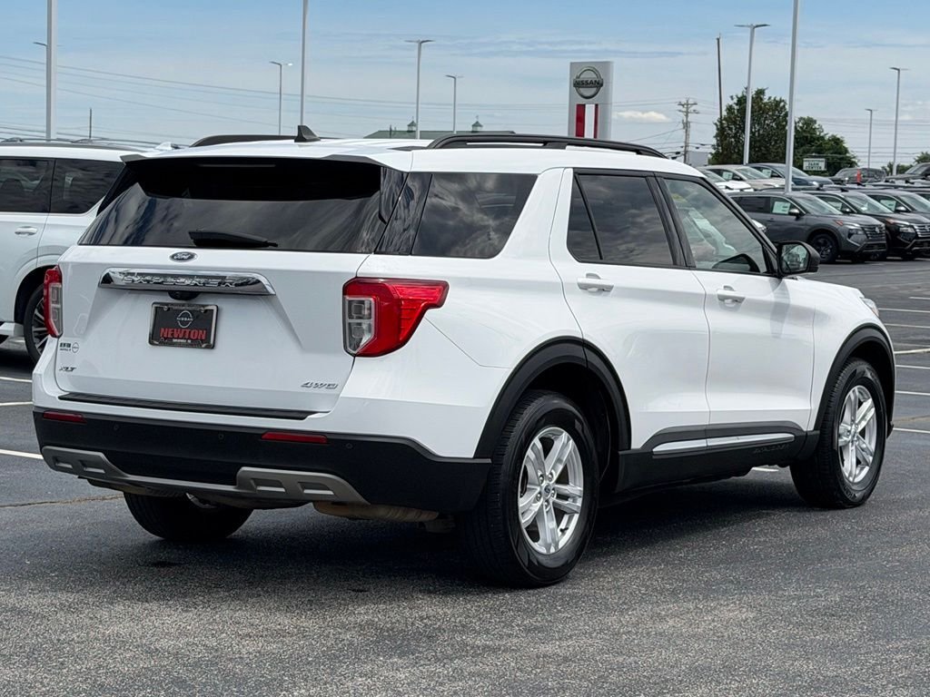 Used 2023 White Ford XLT image 4