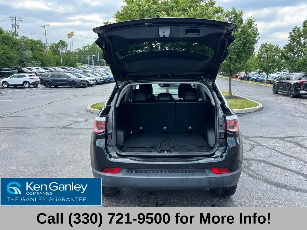 Used 2019 Black Jeep Latitude image 49
