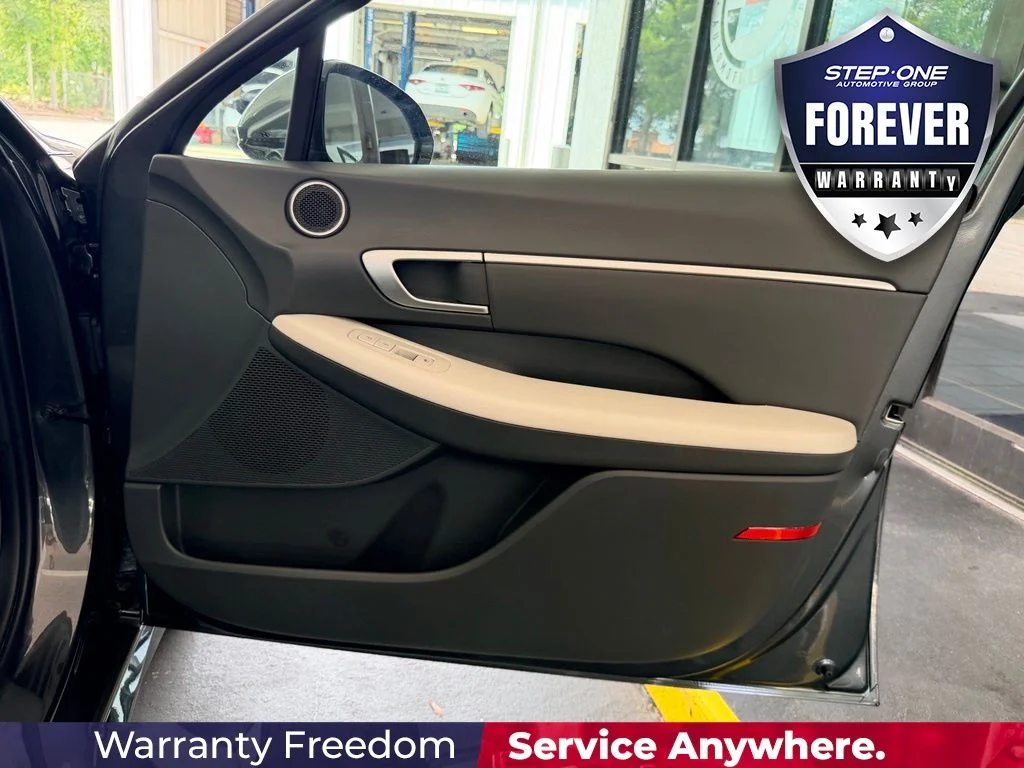 Used 2025 Gray Hyundai SEL image 35