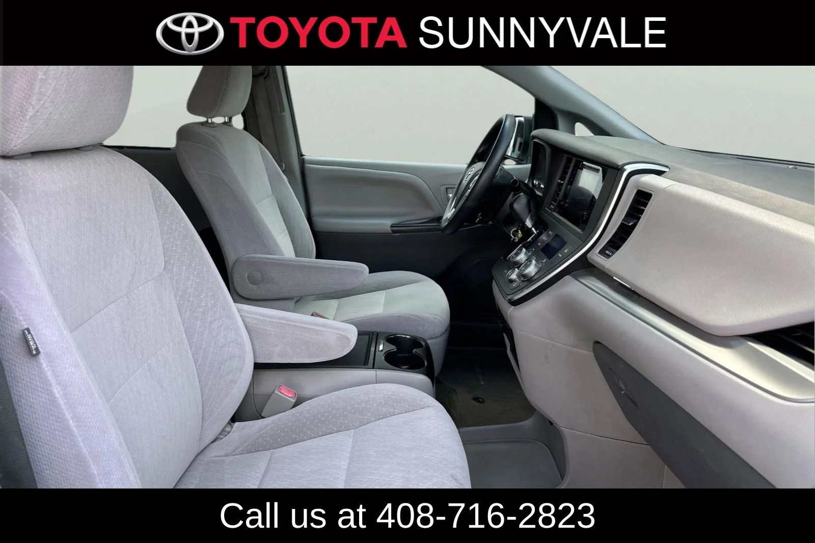 Used 2016 White Toyota LE image 21
