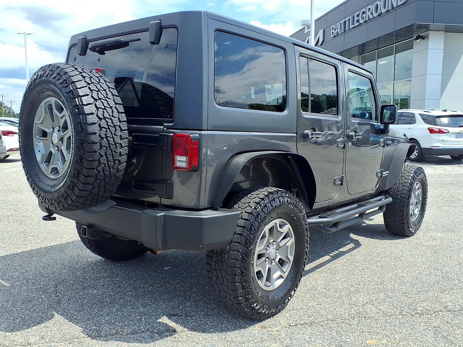 Used 2017 Granite Crystal Metallic Clearcoat Jeep Rubicon image 22