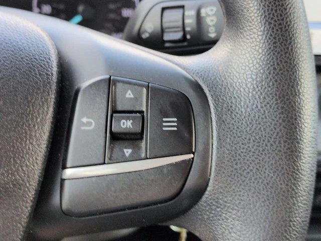 Used 2022 White Ford XL image 24