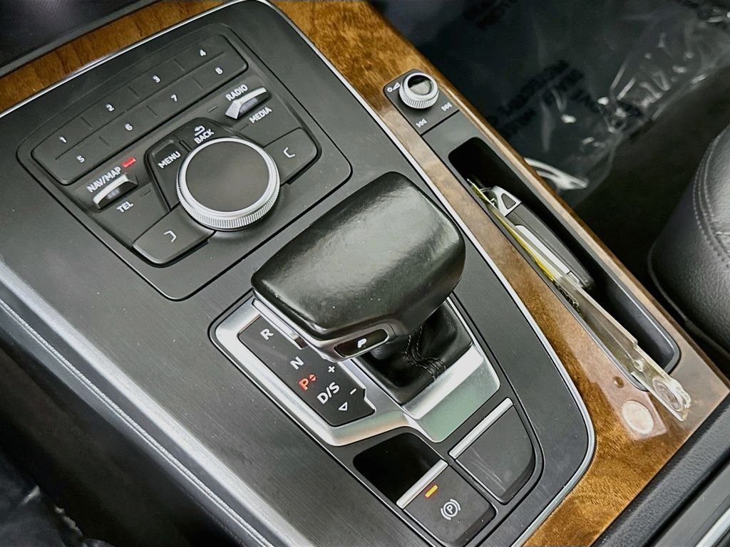Used 2018 Gray Metallic Audi 2.0T Premium Plus image 17