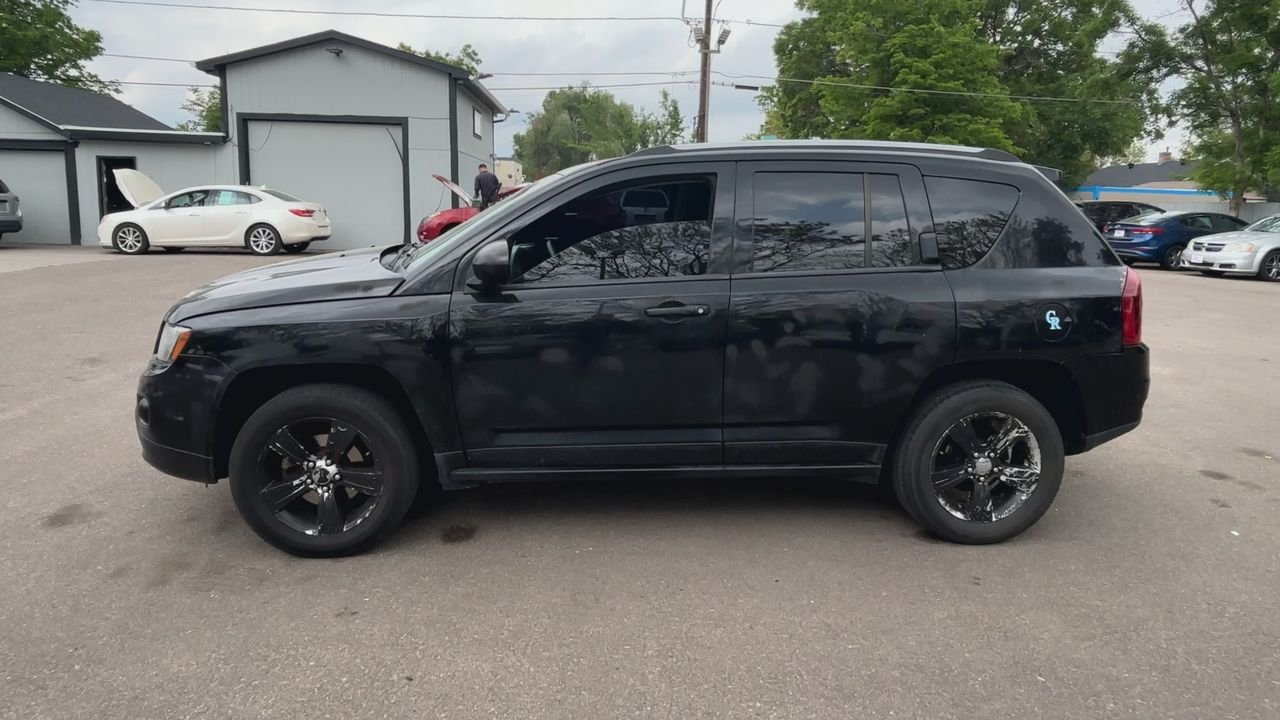2016 Jeep Compass Sport photo 3