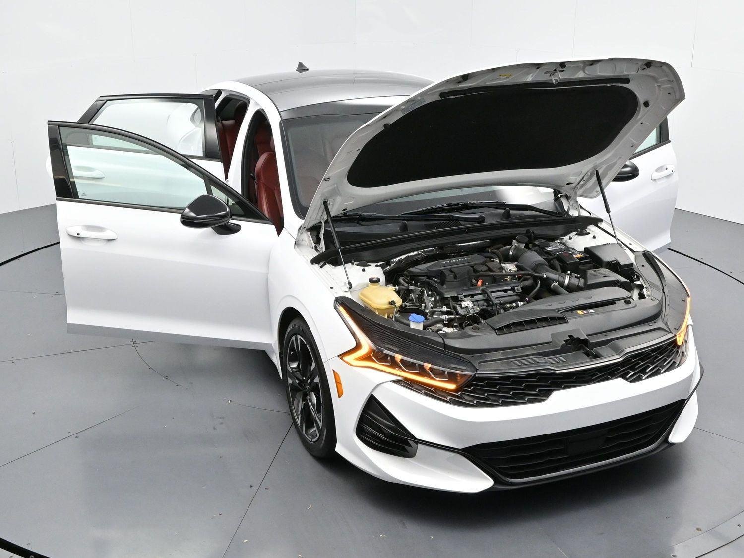 Used 2022 Glacial White Pearl Kia GT-Line image 42