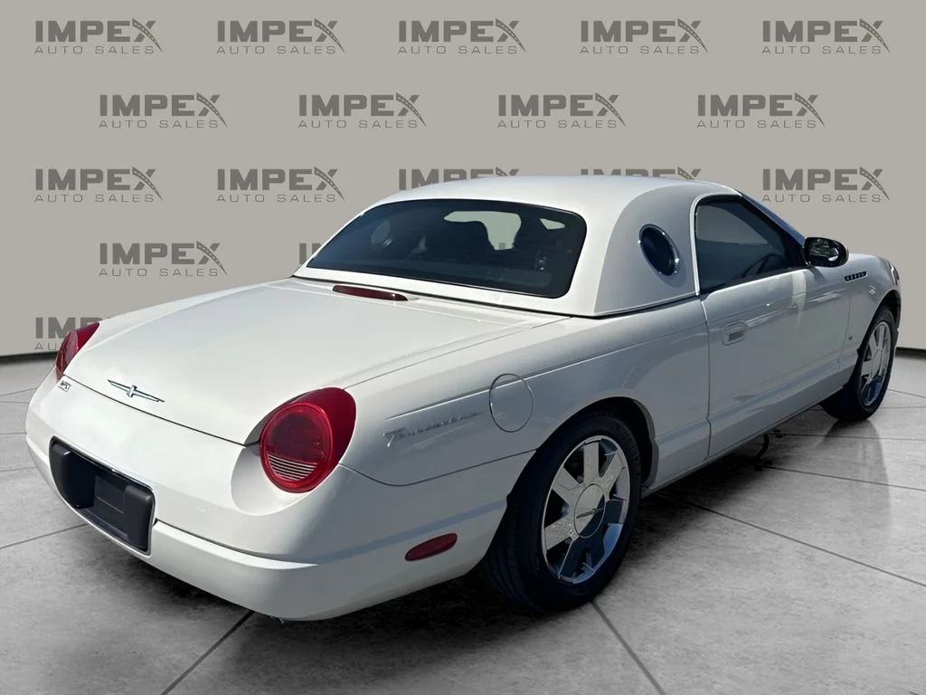 Used 2003 White Ford Deluxe image 5
