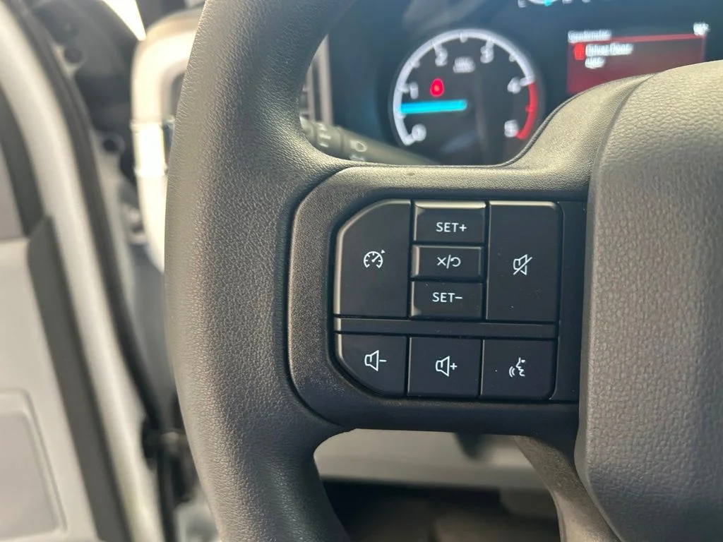 Used 2025 White Ford XLT image 40