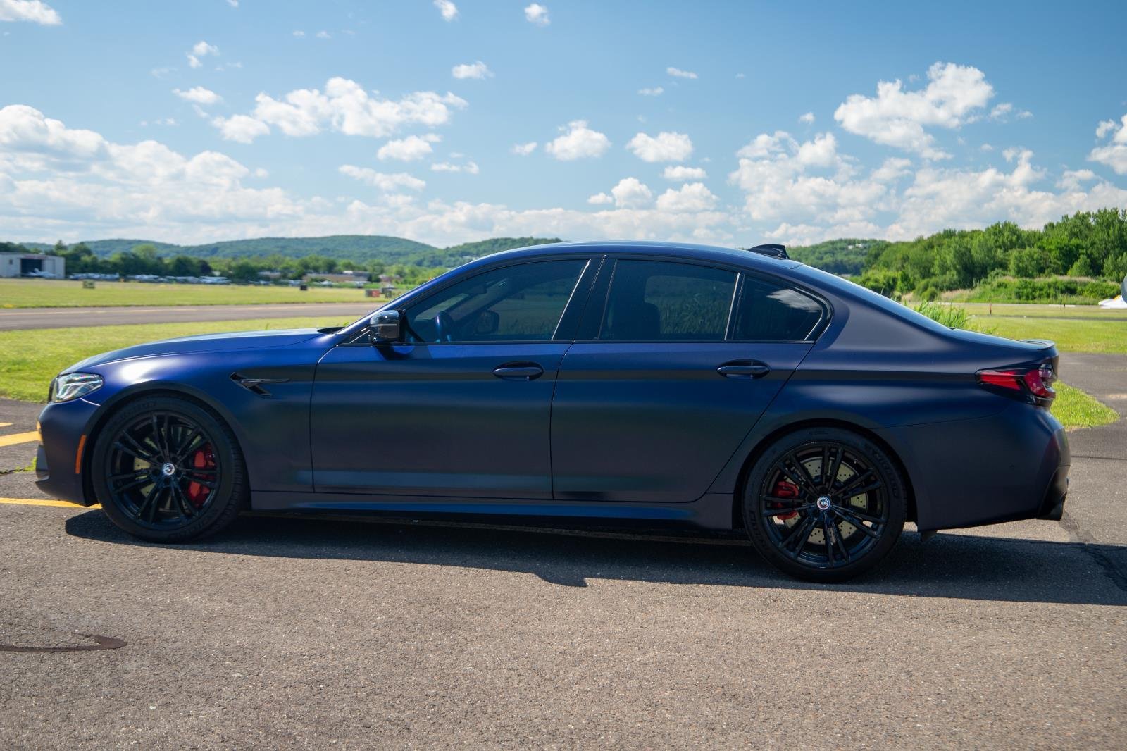 Used 2023 BLUE BMW  image 4