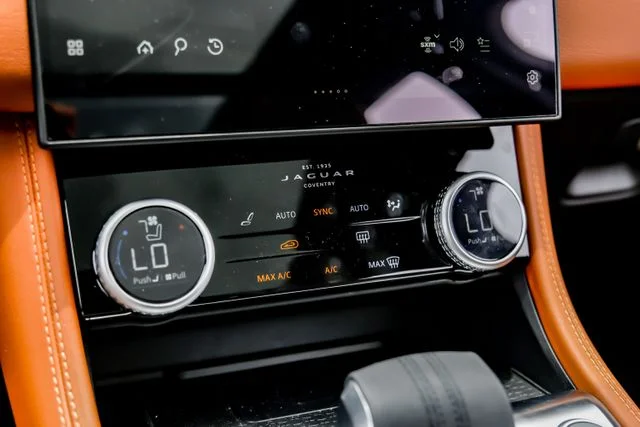 2026 Jaguar F-Pace R-Dynamic S - Photo 32